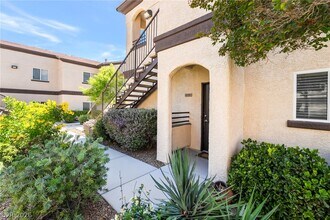 Building Photo - 2291 W Horizon Ridge Pkwy