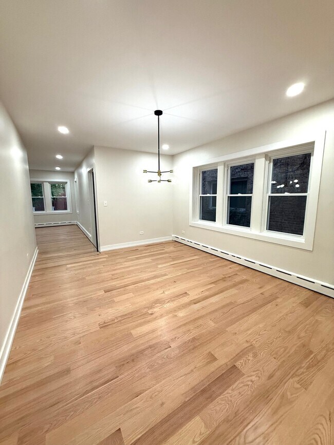 Foto del edificio - 5359 W Potomac Ave