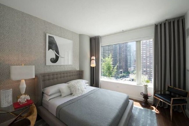 Foto del edificio - 1064-1065 2nd Ave