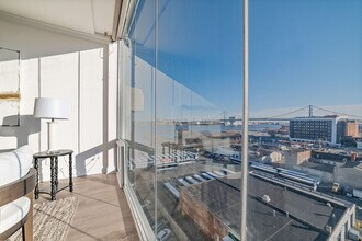 Residences at 1 Brown photo'