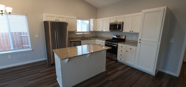 Foto del edificio - Beautiful 3 Bed 2 Bath Fallon Home