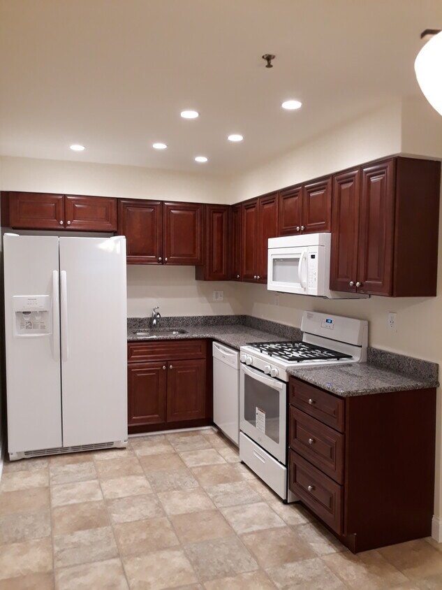 1600 Church Rd Unit C100, Wyncote, PA 19095 Condo for Rent in Wyncote