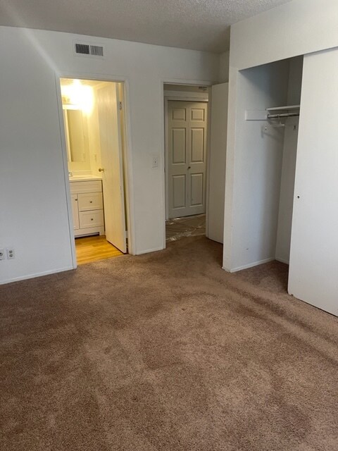 Master Bedroom and Bathroom - 16240 NE 12th Ct