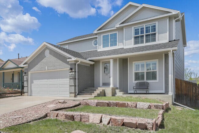 Building Photo - 1060 Scarlet Oak Dr