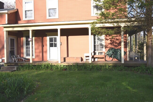 Building Photo - 52 Fox Chase Ln