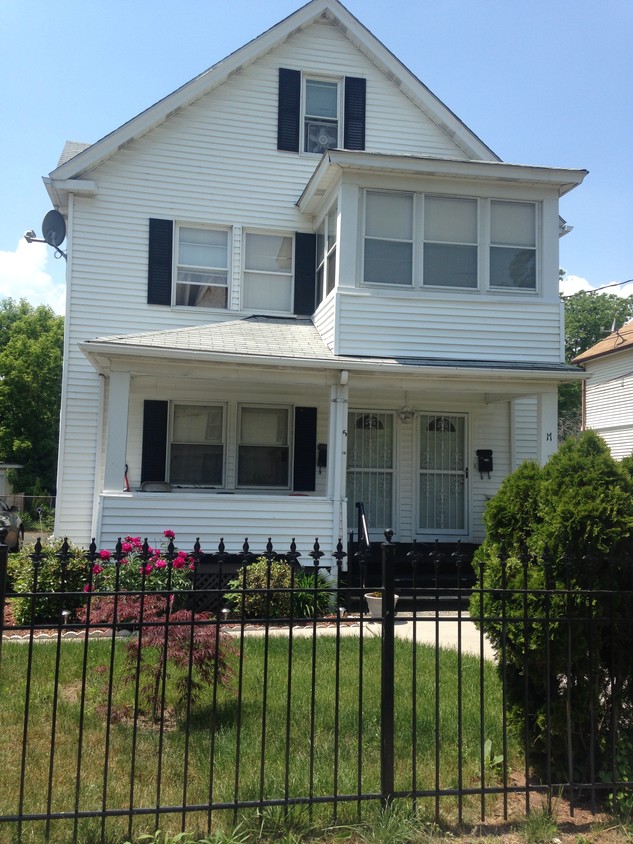 Street View - 17 Addison St