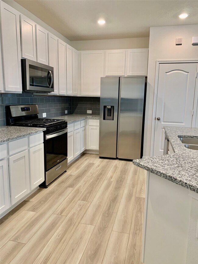 Foto del edificio - 2920 Grand Anse Dr