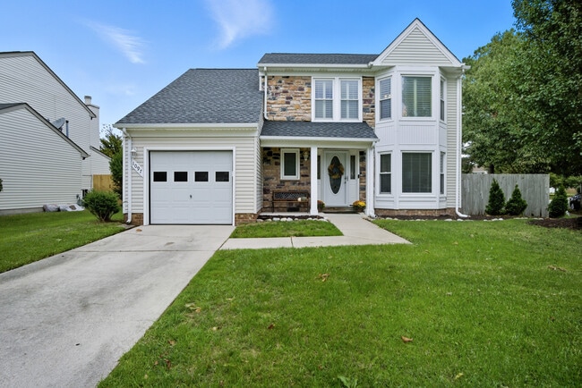 Photo - 1097 Honeycutt Way House