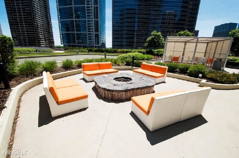 Foto principal - 224 N Columbus Dr