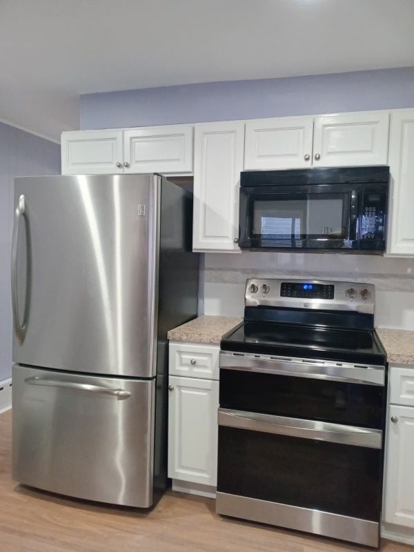 Foto del edificio - 657 Pine Hill St