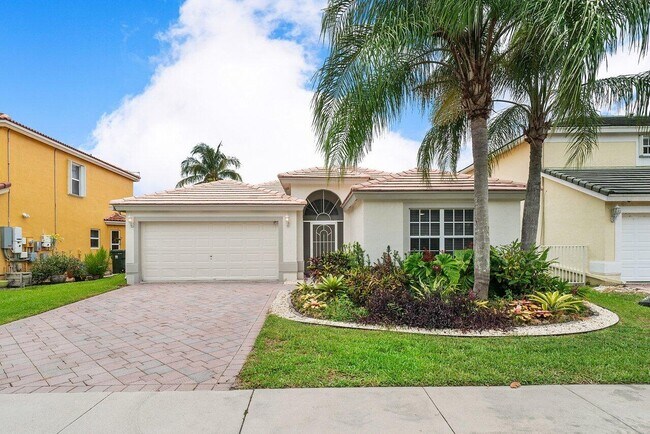 Building Photo - 2453 Country Golf Dr