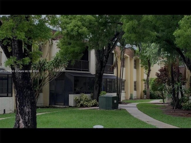 Building Photo - 7851 Miller Dr