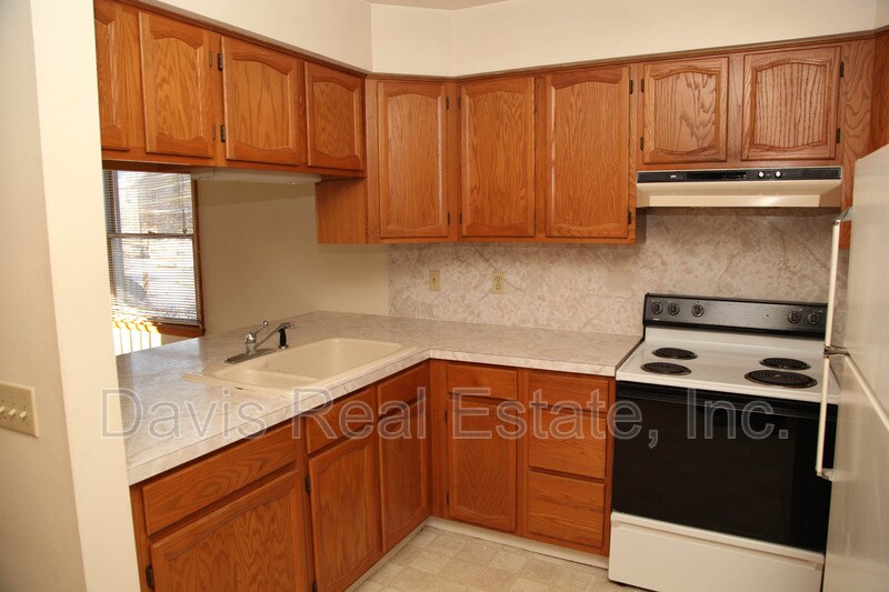 Primary Photo - 303 E Central Ave