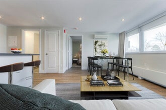 Building Photo - 12-24 Leith Hill Rd