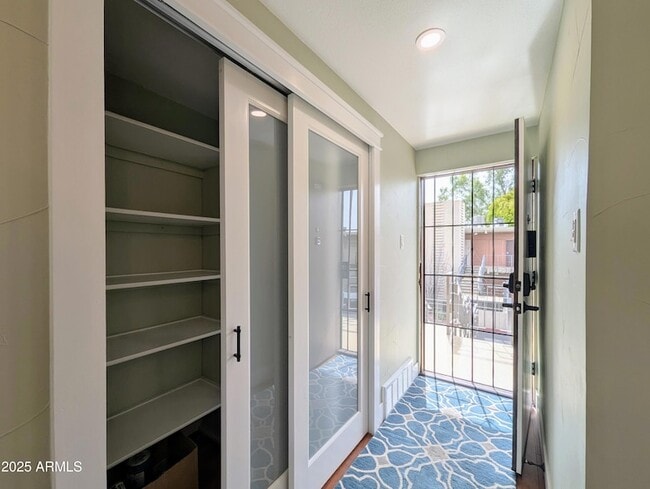 Building Photo - 6125 E Indian School Rd