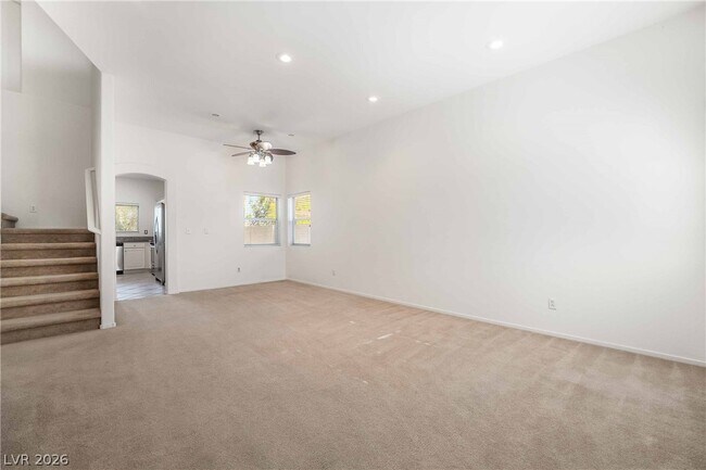 Foto del edificio - 3194 Castle Canyon Ave