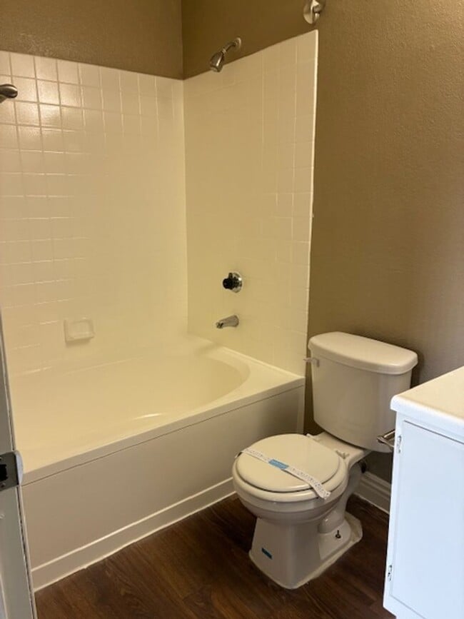 Interior Photo - Mandalay Bay Apartments