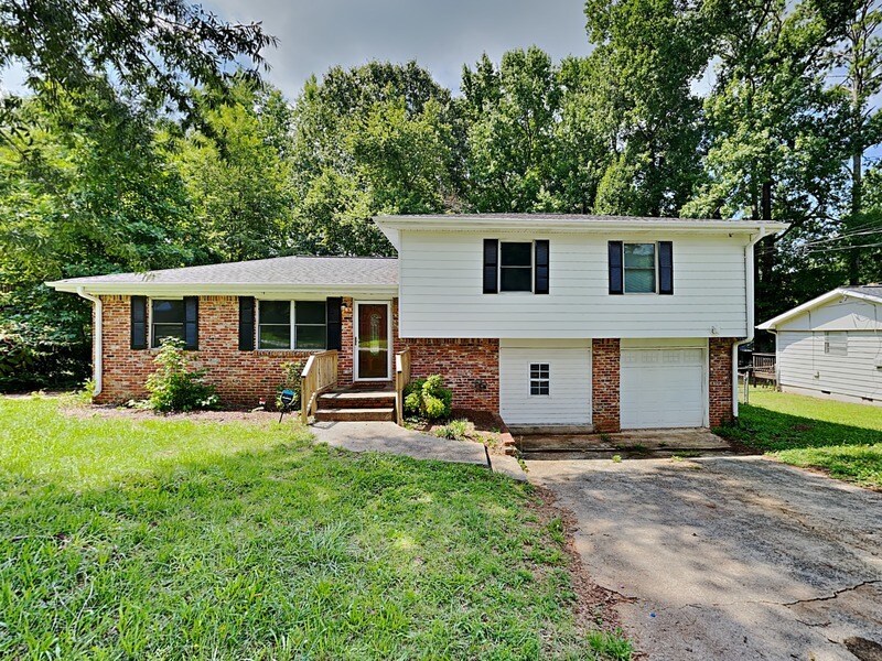 Primary Photo - 575 Cherry Ln