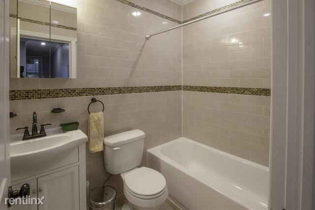Foto del edificio - 4 br, 2 bath House - 968 Summit Ave