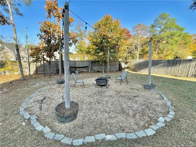 Foto del edificio - 211 Executive Dr