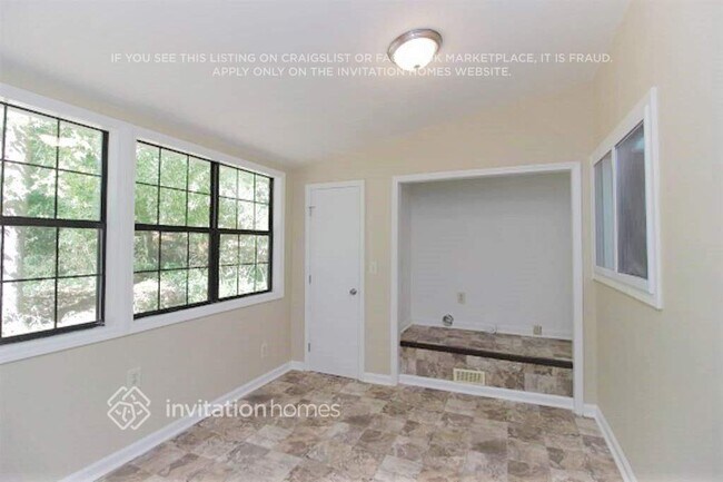Foto del edificio - 3381 Chastain Crossing NE