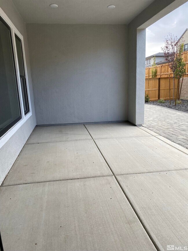 Foto del edificio - 932 Little Star Dr