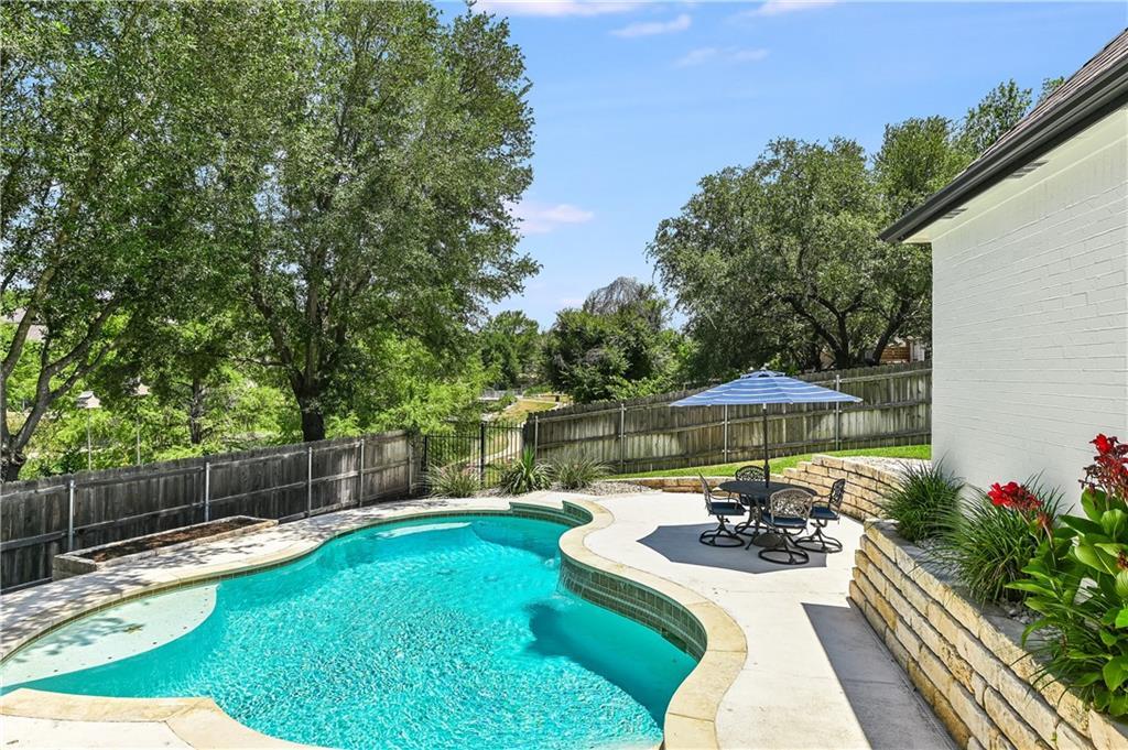 Primary Photo - 2802 Lenwood Ct