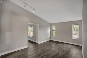 Building Photo - 2301 N Congress Ave