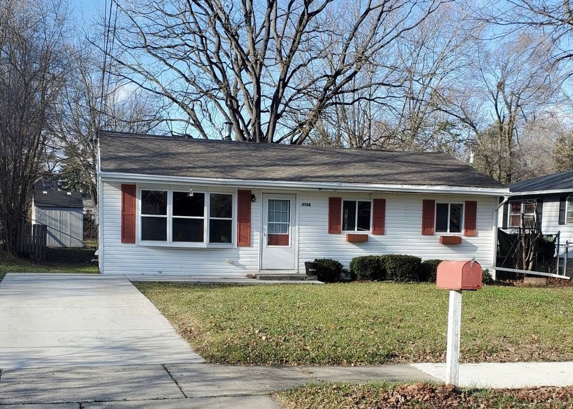 4708 Ingham St, Lansing, MI 48911 House Rental in Lansing, MI