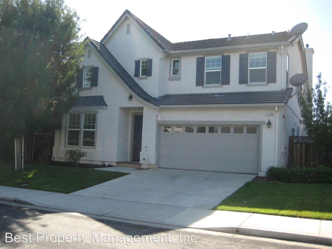 Primary Photo - 1638 Marina Way