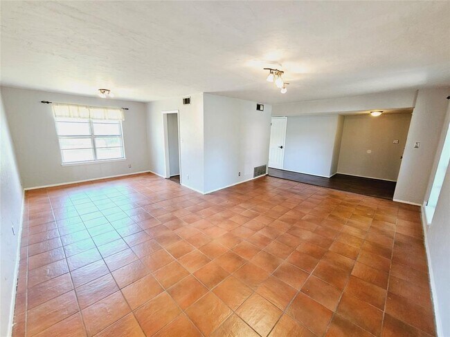 Foto del edificio - 9303 Quail Meadow Dr