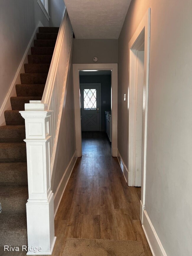 Building Photo - 2 br, 1 bath House - 530 Russellwood Avenue