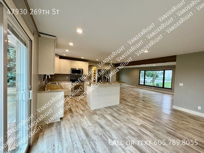 Foto del edificio - 47930 269th St