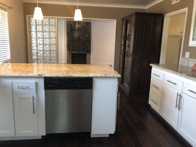 Kitchen Area - 3721 Corinth Ave