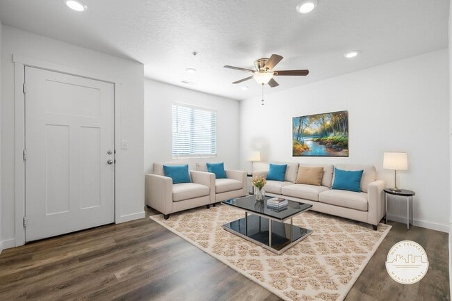 Building Photo - Limited time special! Lovely 3-Story Townh...