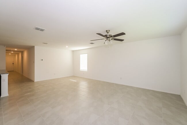 Building Photo - 14704 Red Arroyo Ln