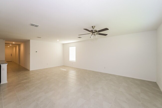 Foto del edificio - 14704 Red Arroyo Ln