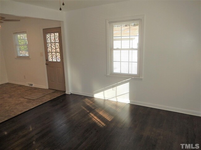 Building Photo - 633 Shannon Dr