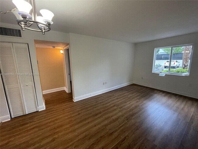 Foto del edificio - 8605 SW 68th Ct