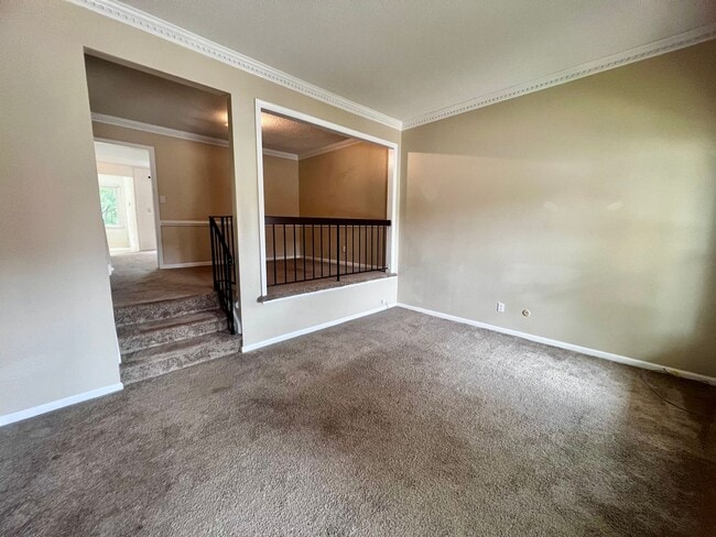 Building Photo - 4080 Thomas Jefferson Dr