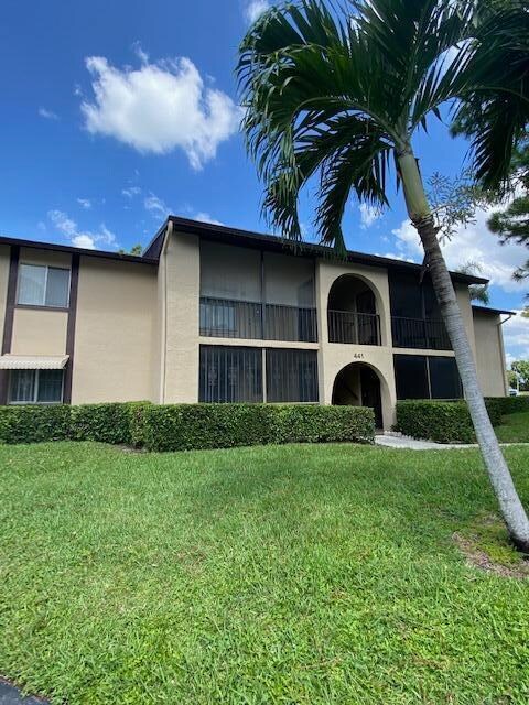 Foto del edificio - 441 Pine Glen Ln