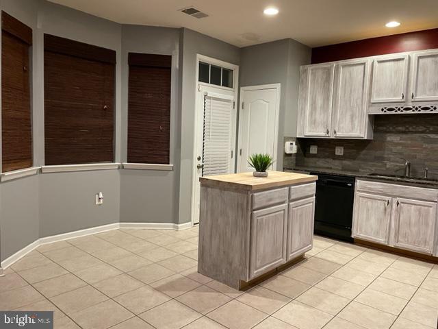 Building Photo - 312 Quinton Oaks Cir