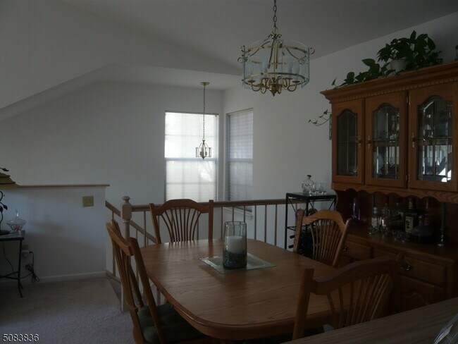Foto del edificio - 62 High Pond Ln