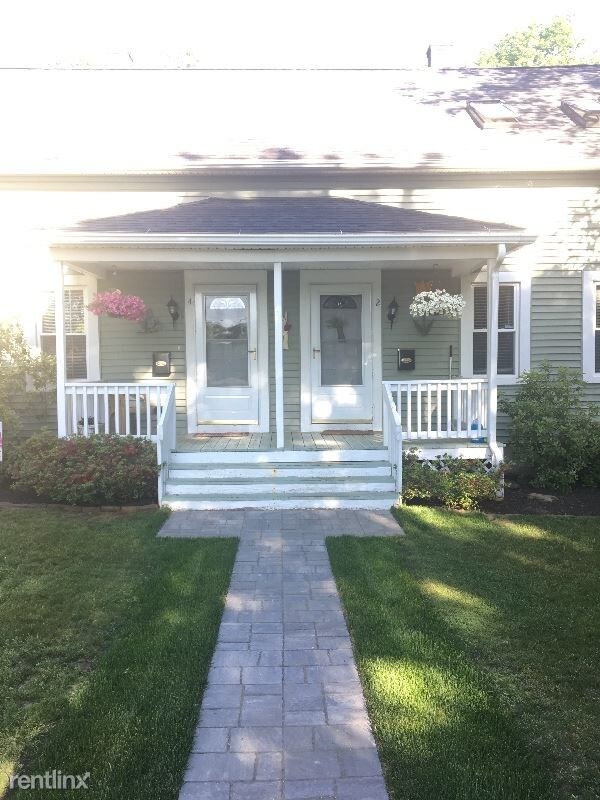 Primary Photo - 2 br, 2 bath Townhome - 2 Gerald Ct