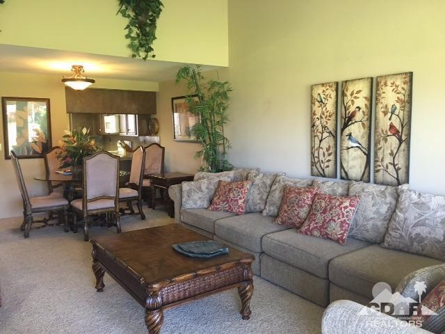 Foto del edificio - 63 Torremolinos Dr