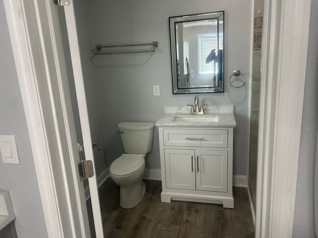 Photo - Remodeled North Hyde Park Bungalow House