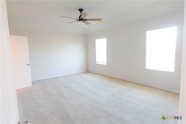 Foto del edificio - 348 Desert Willow