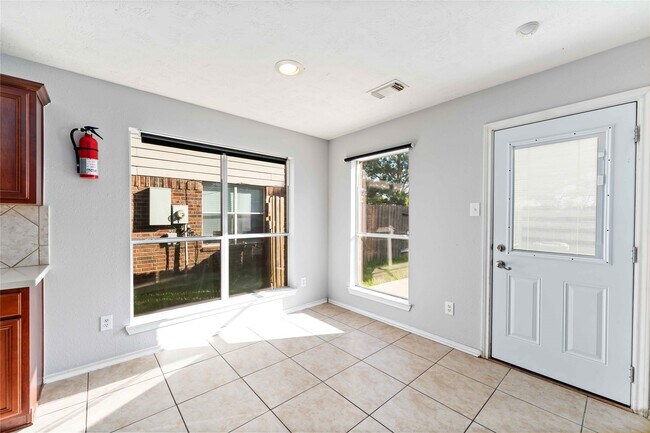 Foto del edificio - 19914 Shore Meadows Ln