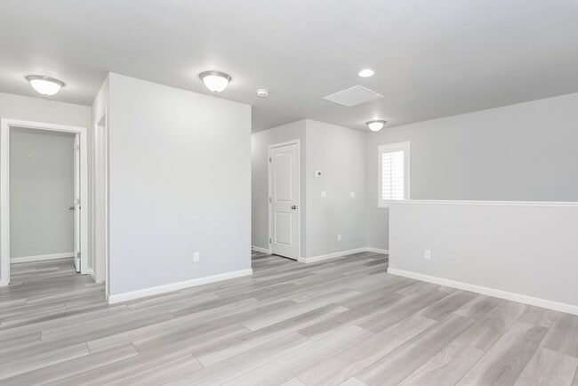 Foto del edificio - 3401 Evening Pl