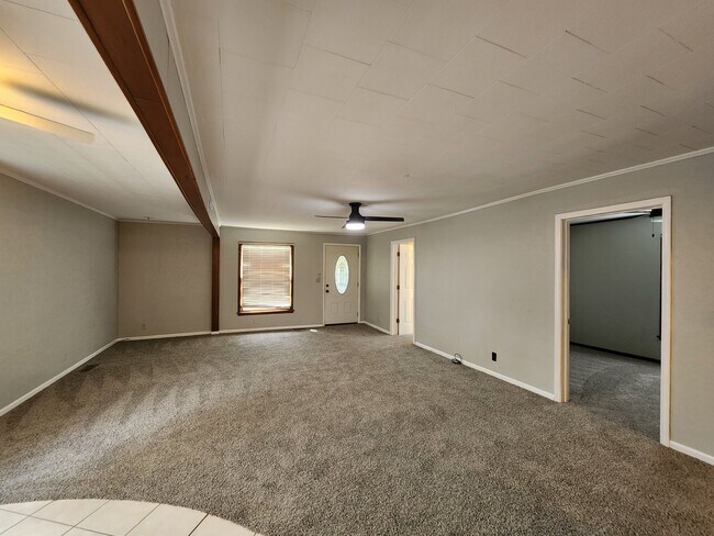 Foto del edificio - 501 Cowgill St